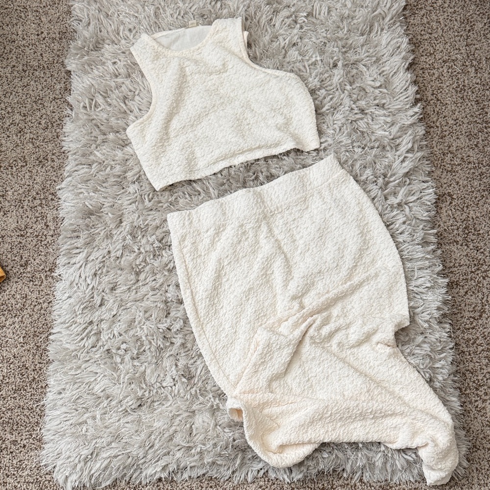 Cream top & skirt set